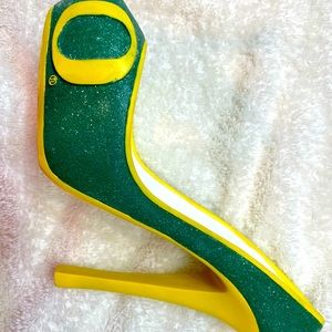 Oregon Heel Wine/Beer Bottle holder